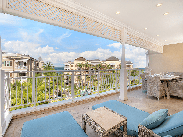 Crane Private Residence – Beach House – Penthouse