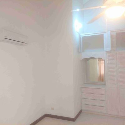 JRE LLyods Court Rental Bedroom 3 scaled