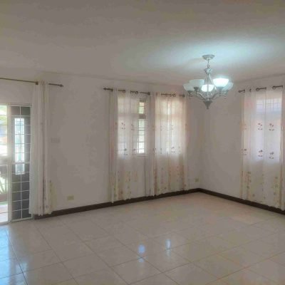 JRE LLyods Court Rental Living Room scaled